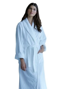 Mansfield Hotel White Quiet Luxury Plush Shawl-Collar Robe with Belt And Pockets